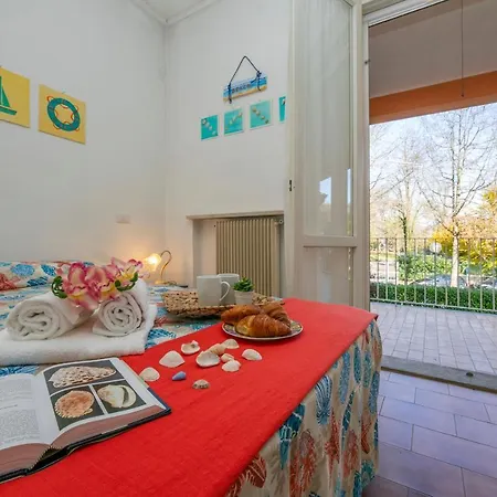 Sleeps 4 Pool Апартаменты