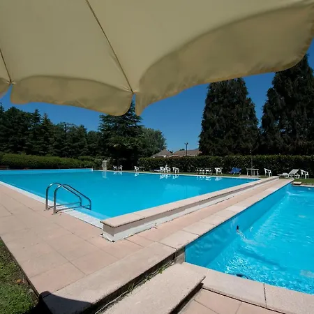 Sleeps 4 Pool *