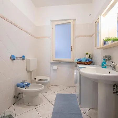 Sleeps 4 Pool Apartman Ispra